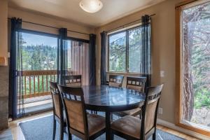Mammoth Ski Racquet Club 32 - Newly Remodeled Pet Friendly