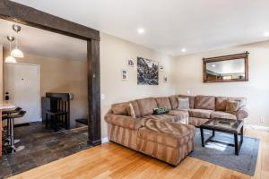 Mammoth Ski Racquet Club 32 - Newly Remodeled Pet Friendly