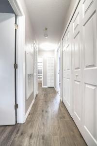 3BD Townhome with Pool 12mi to Disney and Universal