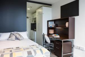Student Only Bronze Studio Mid Level at Kings Cross