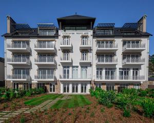 Appartements Les Roches Blanches T2 piscine et vue mer : photos des chambres