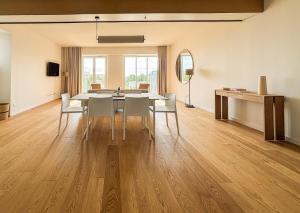 Appartements LA ROCHE MIGNONNE T3 jardin piscine et vue mer : photos des chambres