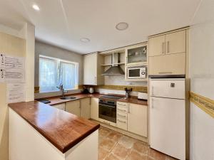 La Ria - by Wehomes - Mogro River