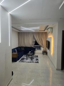 استديو مفروش فندقي في كمباوند وان قطاميه المعادي