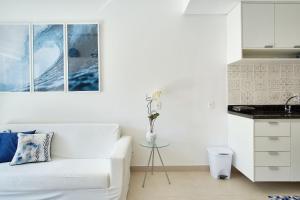 AF38: Alto padrão, lazer completo e perto da praia