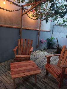 Casa com Ar condicionado na sala 300 m da praia