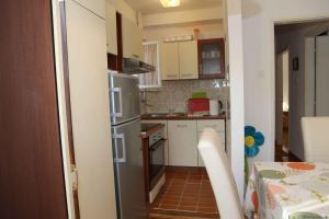 Apartments in Selce 54678
