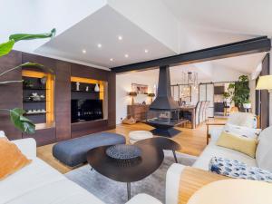Maisons de vacances Maison spacieuse avec piscine chauffee, animaux admis - FR-1-306-1314 : photos des chambres
