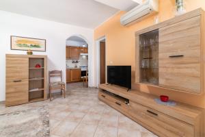 Apartments with parking space Stinjan, Pula - 23546