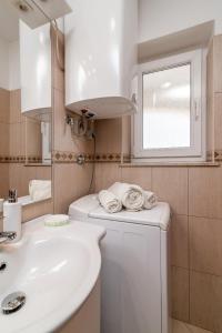 Apartments with parking space Stinjan, Pula - 23546