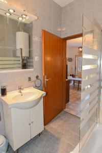 Apartments by the sea Klenovica, Novi Vinodolski - 23785