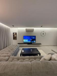 Highline Guest House202