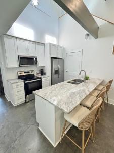 Acadiana Gem King Bd Fast Wi-Fi