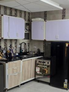 ستديو في كمباوند وان قطاميه المعادي الطريق الدائري القاهره