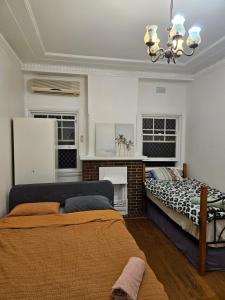 Burwood House 1