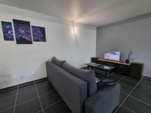 Maisons de vacances Gite 80m² avec jardin privatif, garage pour motos, a proximite des sentiers de randonnee et circuits VTT. - FR-1-496-319 : photos des chambres