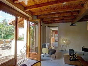 Maisons de vacances Evasion Champetre avec Spa, Activites ludiques et Confort moderne - FR-1-496-310 : photos des chambres