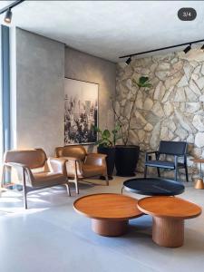 Estúdio Boutique - Vista lateral mar 609