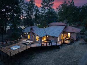 Yosemite+5BR+Views+Hot Tub+Pets - Ubytování bez kategorie ve městě Oakhurst