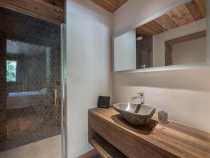 Chalet luxueux avec spa et hammam à Méribel, près des pistes - FR-1-565-136