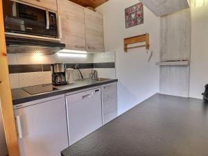 Charmant 2 pièces, skis aux pieds, superbe vue - FR-1-182-267