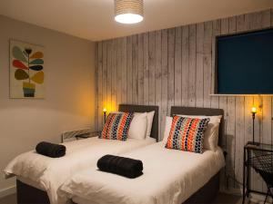 Lancaster City Apartment