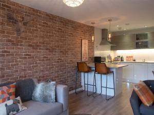 Lancaster City Apartment