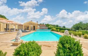 Maisons de vacances Charmante Maison Avec Piscine : photos des chambres