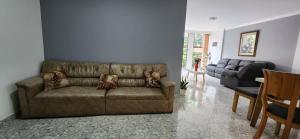 EmiliasHome Alojamiento amplio en Laureles