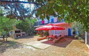 Gorgeous Apartment In Premantura