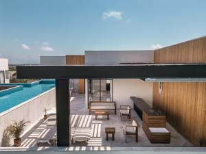 Loft, gym, pool, internet zama