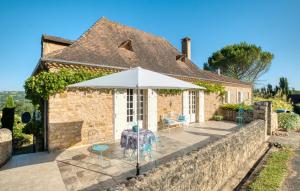Maisons de vacances Nice Home In Marnac With Wifi : photos des chambres