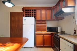 Apartamento Luxo 2 Suítes a 200m do Lago