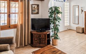 2 Bedroom Cozy Home In Orihuela