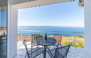 2 Bedroom Stunning Apartment In Stanici