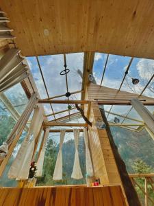 SkyHeaven Jacuzzi Treehouse