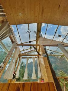 SkyHeaven Jacuzzi Treehouse