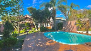 Ampla e luxuosa casa com áreas de lazer