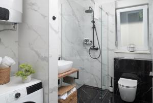 The modern palm Garden Apartment