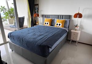 Azur 2 bedroom Condo 120sqm shared pool gym private infra-red sauna