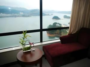 New Century Hangzhou Qiandao Lake Longting Hotel