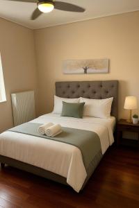 Relaxing in Luxury with view to sea from 4th floor and parking