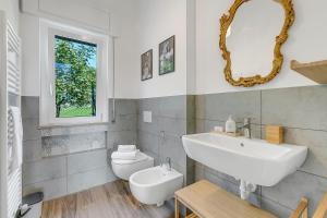 Casa Tramonti: Mountain-View with Terrace Dining - Happy Rentals