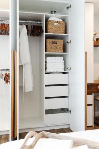 Bondi Breeze Apartment