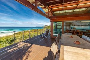 Heron House - Beachfront Blueys Beach