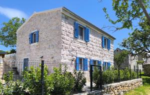 Stunning Home In Biorine With Wifi