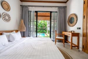 Hijau Villa by EVDEkimi - Charming 2BR escape with Pool, Outdoor Lounge, Lush Garden - New Years Offer
