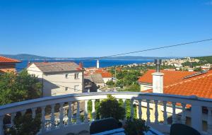 Gorgeous Apartment In Novi Vinodolski 