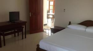 Araliya Blue Beach View Hotel