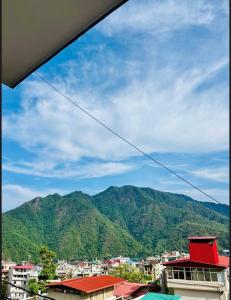 Vaastu Tapovan near Secret waterfall